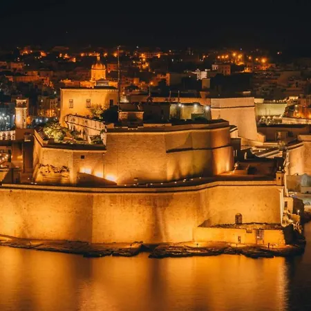 Traditional Maltese In The Three Cities - 500m Away From Valletta Ferry Apartament